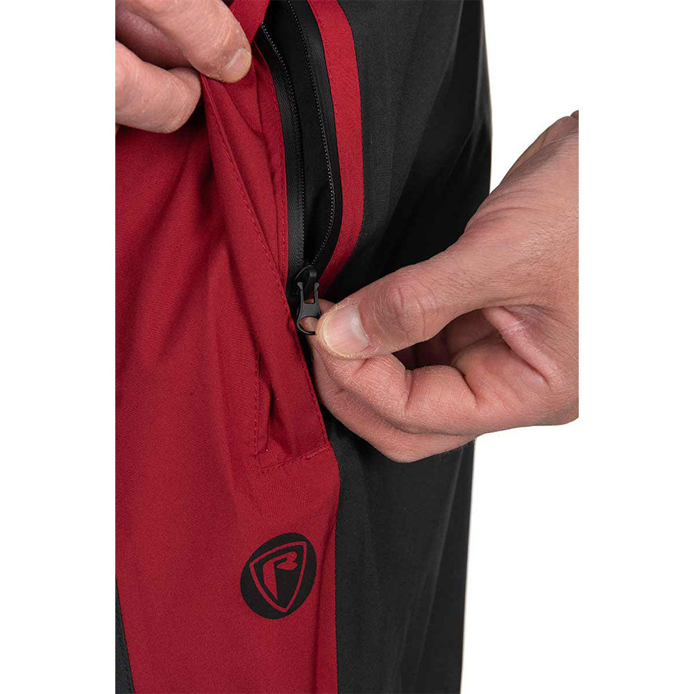 Fox Rage Pro Series Stash Waterproof Trousers bei HechtundBarsch.at